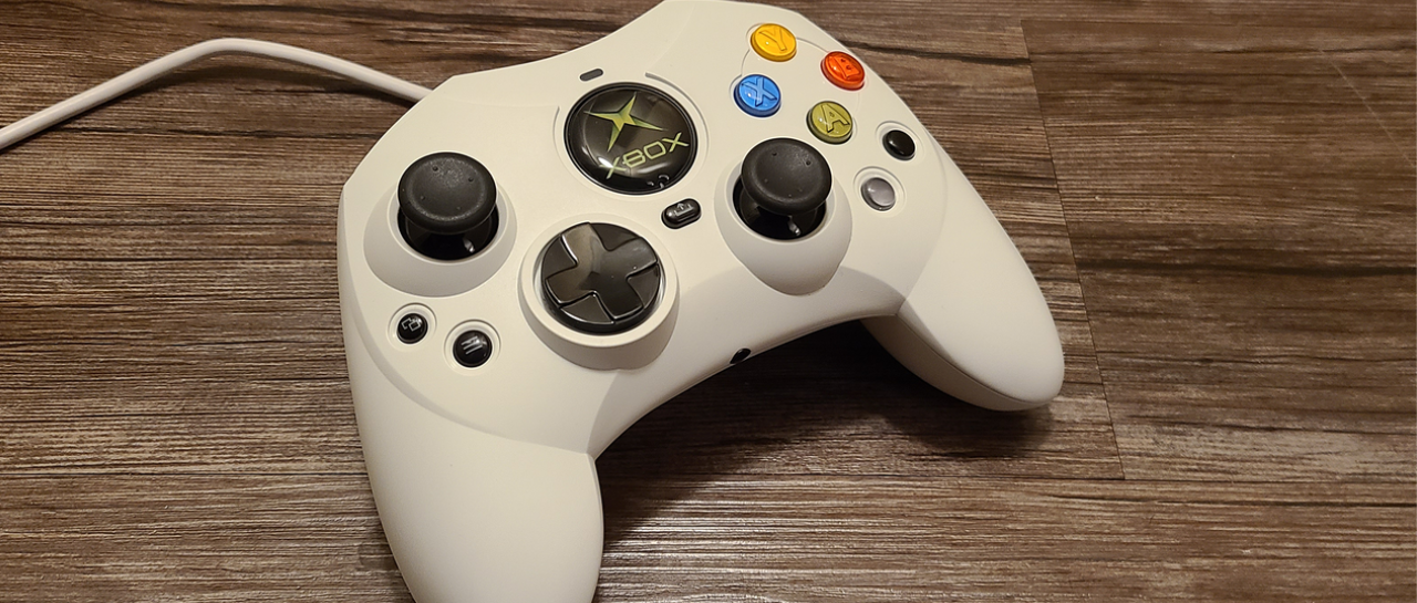 The Xbox Duke controller is back |  Atomix